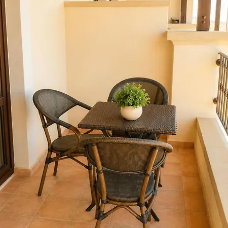 Luxury 2br In Aphrodite Hills Shared Pool & Golf Views *