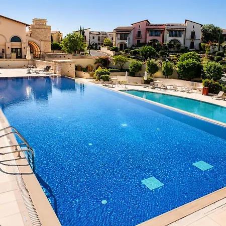 Apartament Luxury 2br In Aphrodite Hills Shared Pool & Golf Views